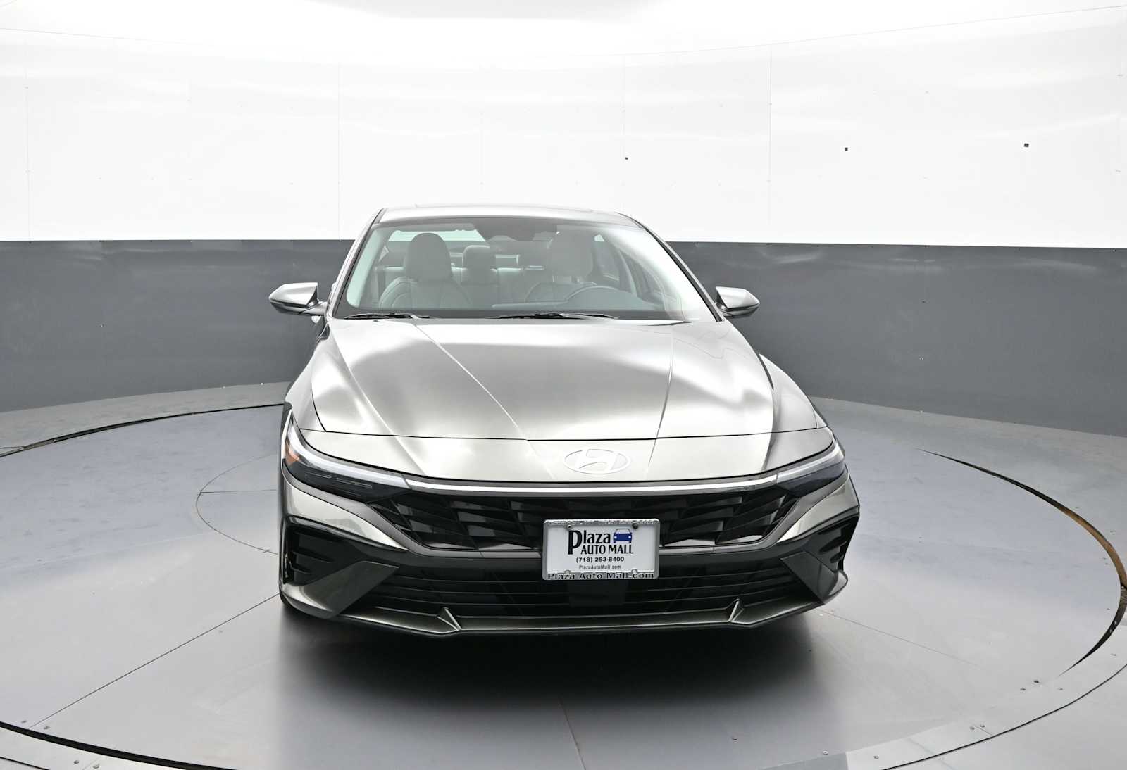  Hyundai Elantra Hybrid