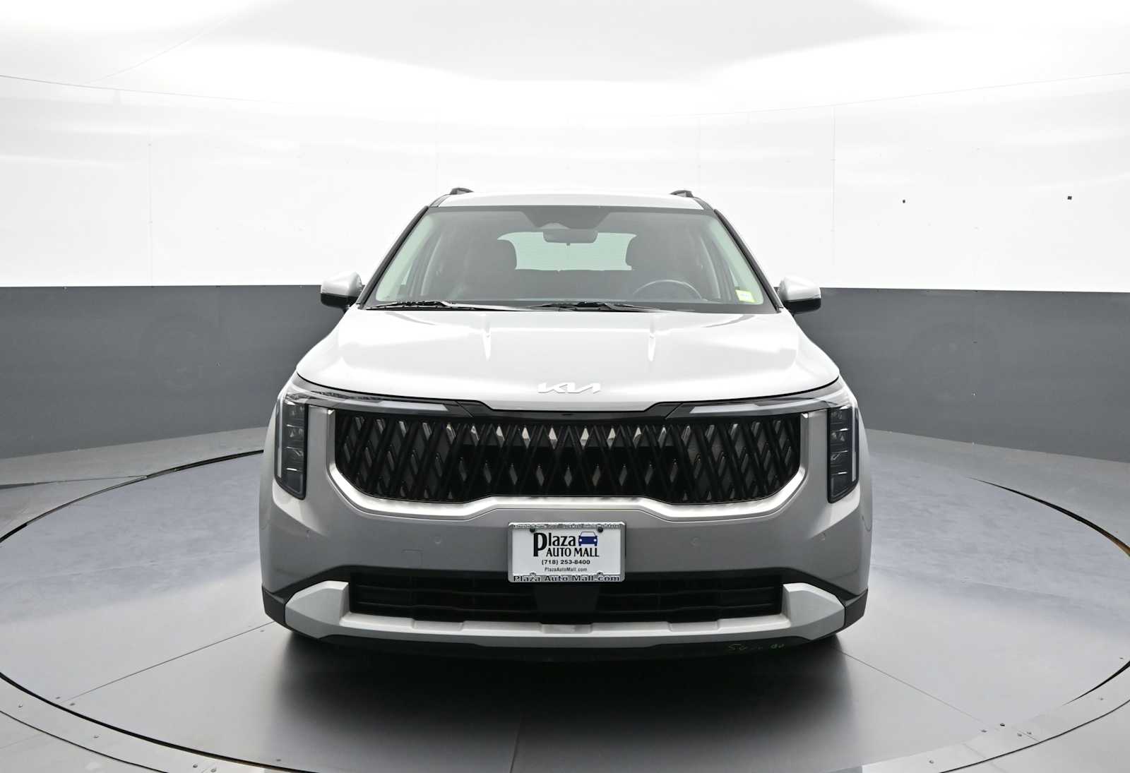Used 2025 Kia Carnival EX FWD