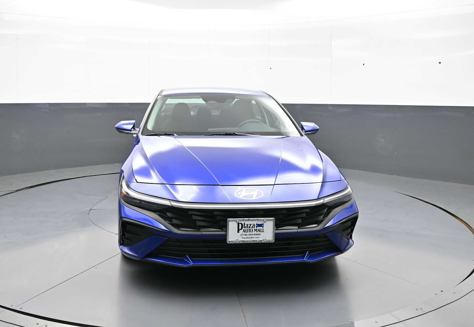 Used 2025 Hyundai Elantra SE IVT