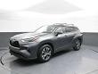Used 2022 Toyota Highlander Hybrid XLE SUV