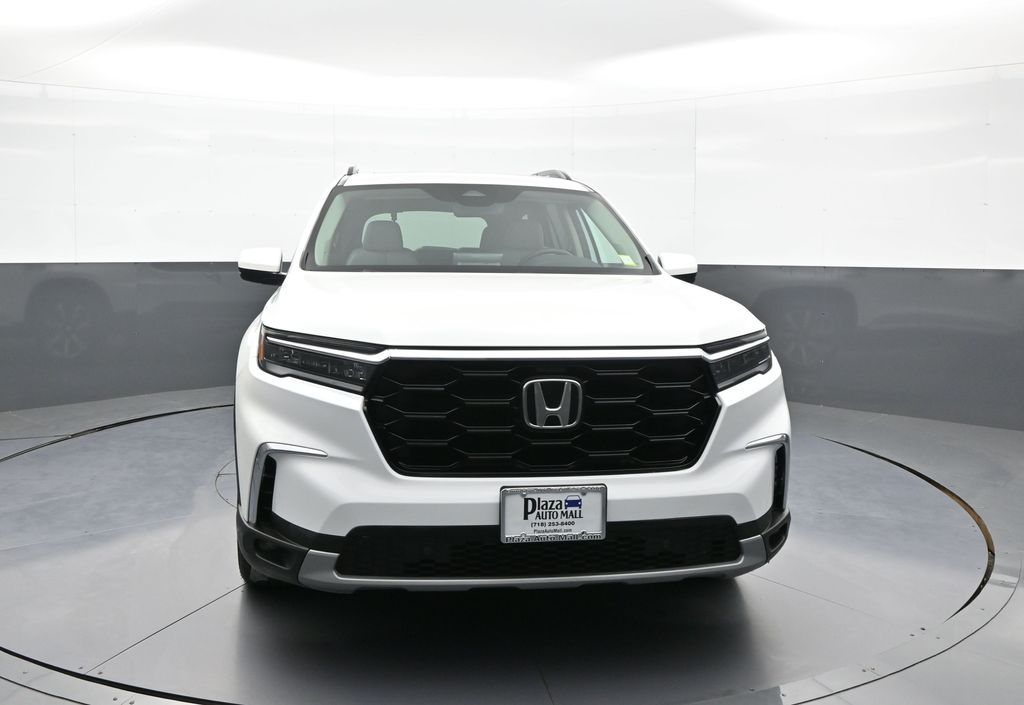 Used 2024 Honda Pilot Touring AWD