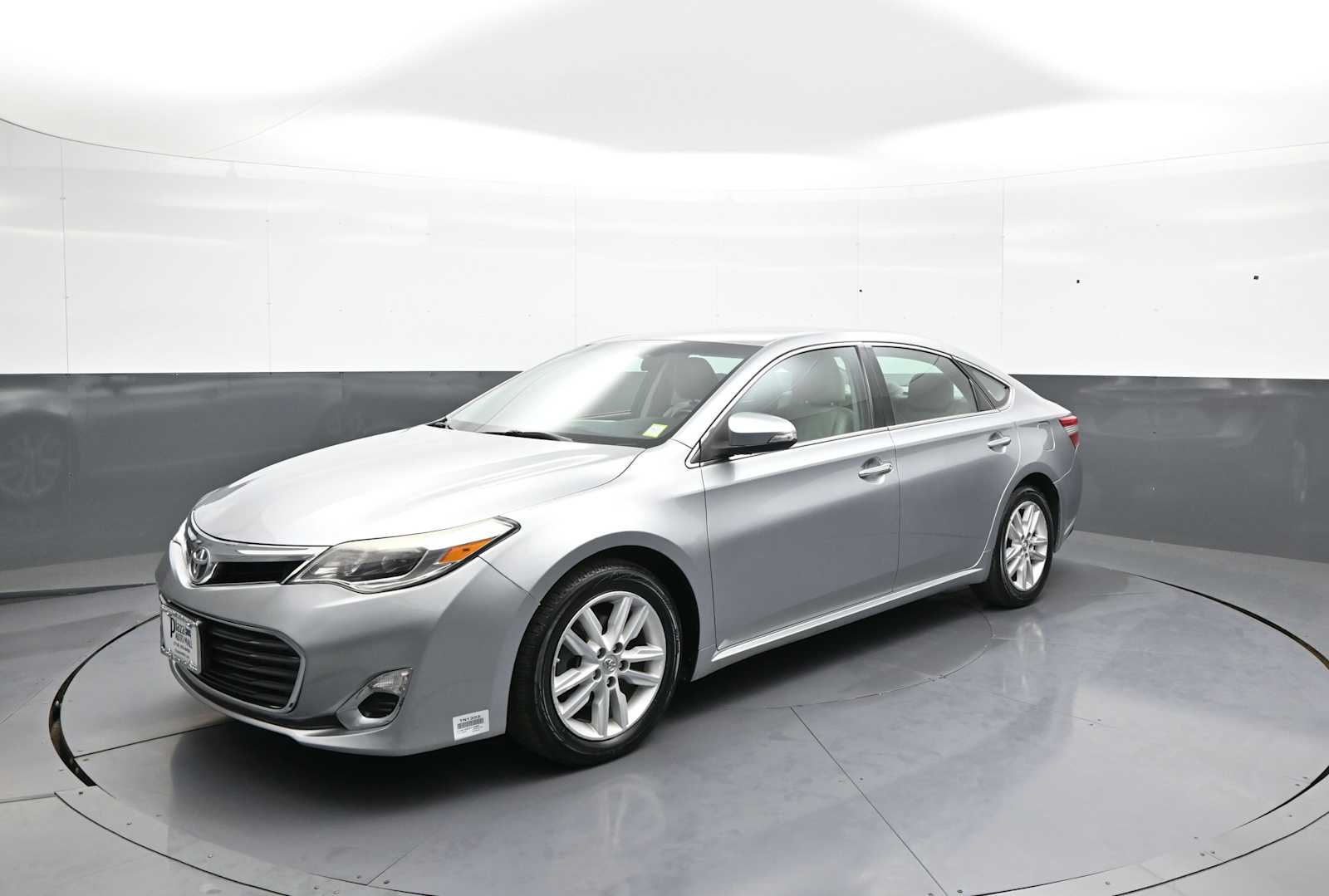 Used 2015 Toyota Avalon XLE Sdn