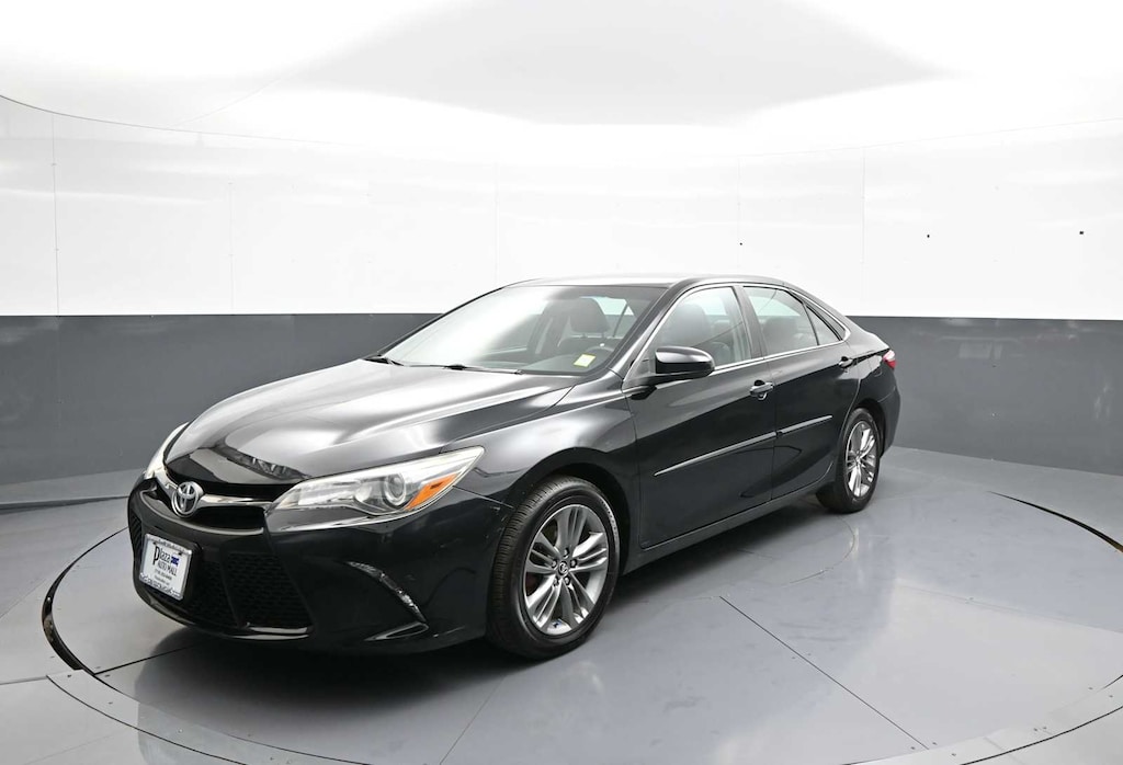 Used 2016 Toyota Camry LE Sdn I4 Auto