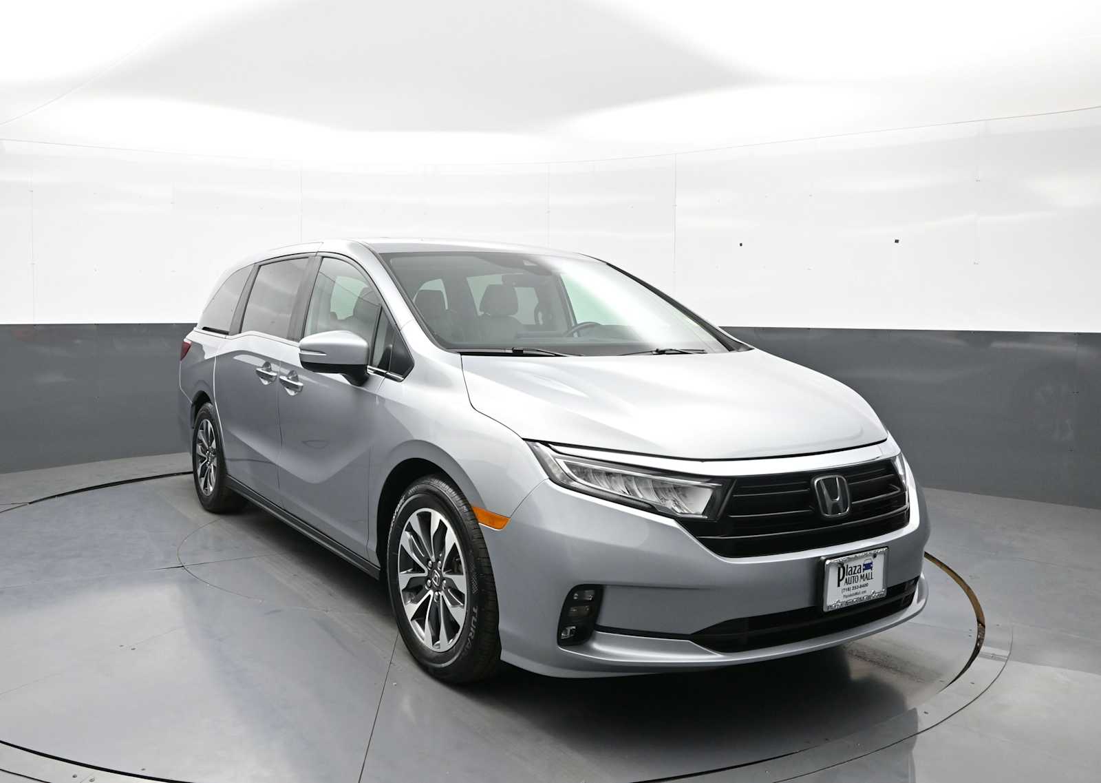 Used 2024 Honda Odyssey EX-L Auto