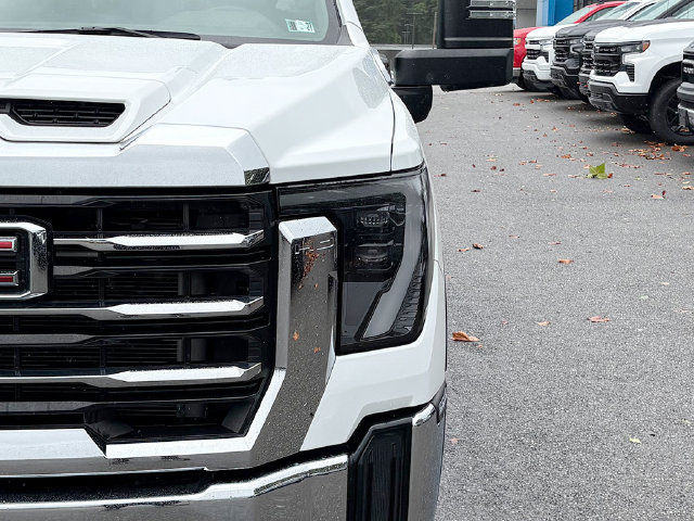 2024 GMC Sierra 2500HD SLE - Photo 12
