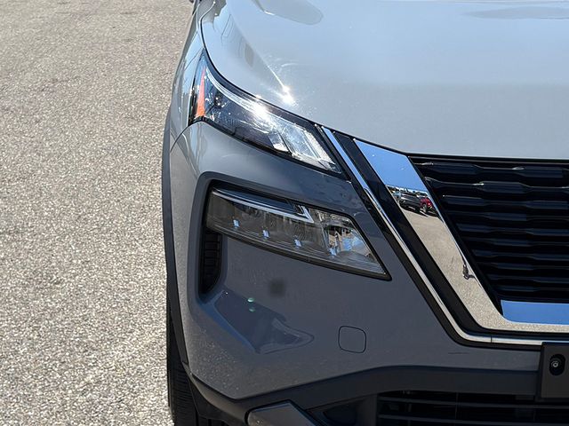 2023 Nissan Rogue SL - Photo 11