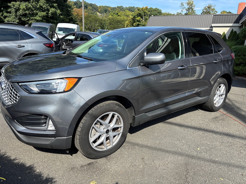 Used 2024 Ford Edge SEL SUV