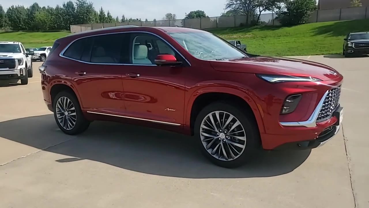 New 2026 Buick Enclave Avenir SUV