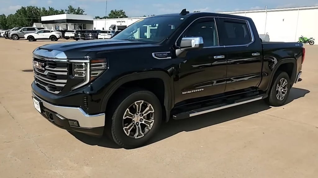 Used 2025 GMC Sierra 1500 SLT Truck Crew Cab