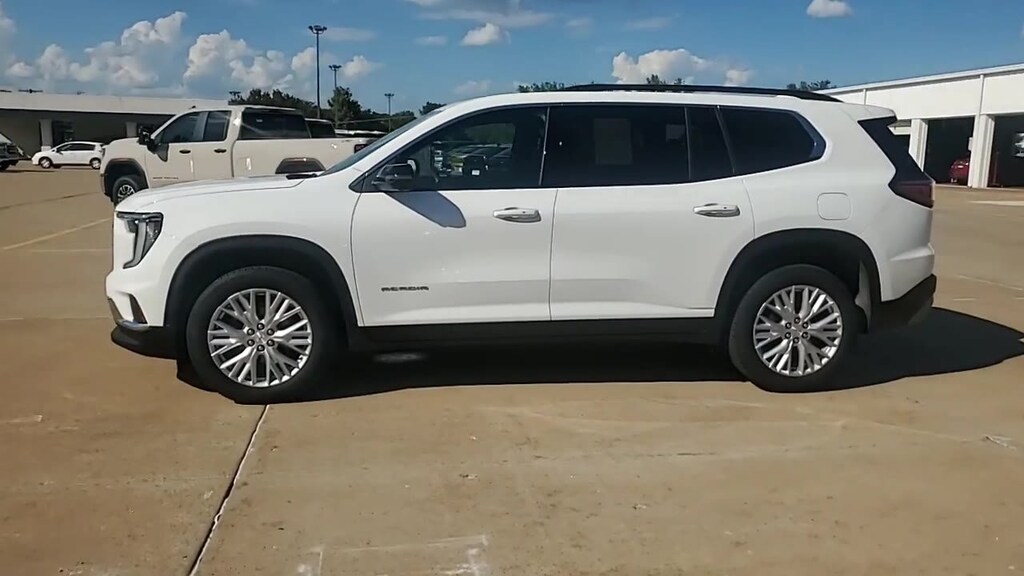 Used 2026 GMC Acadia Elevation SUV