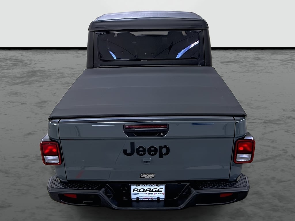 Used 2025 Jeep Gladiator Sport S Truck