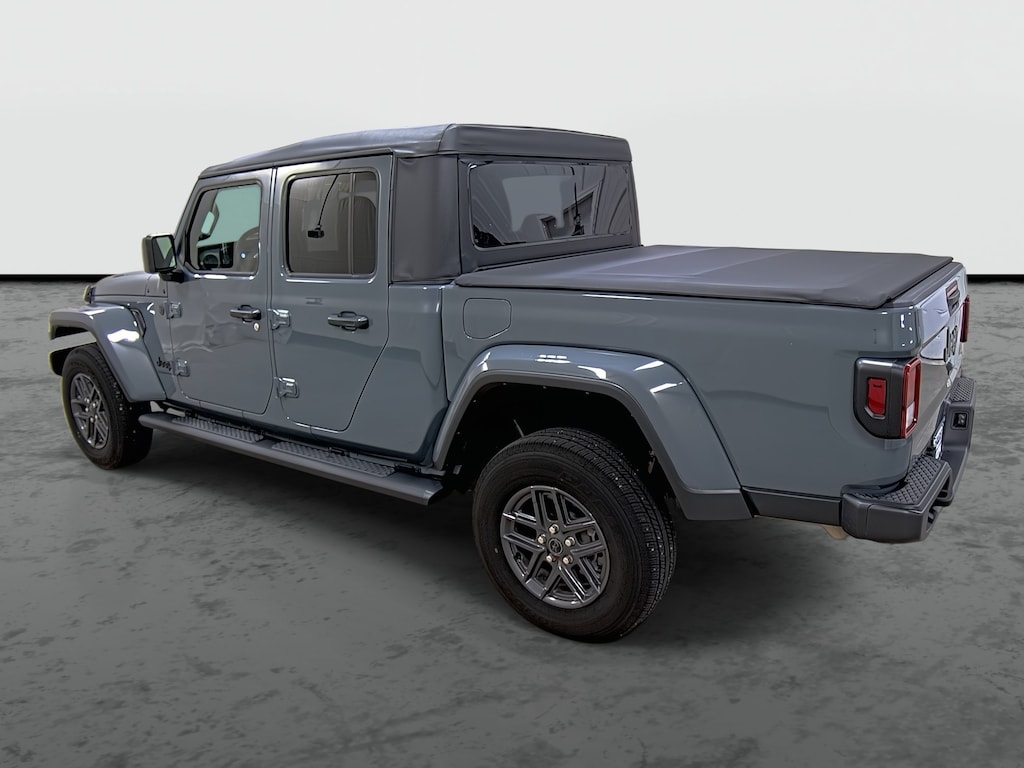 Used 2025 Jeep Gladiator Sport S Truck