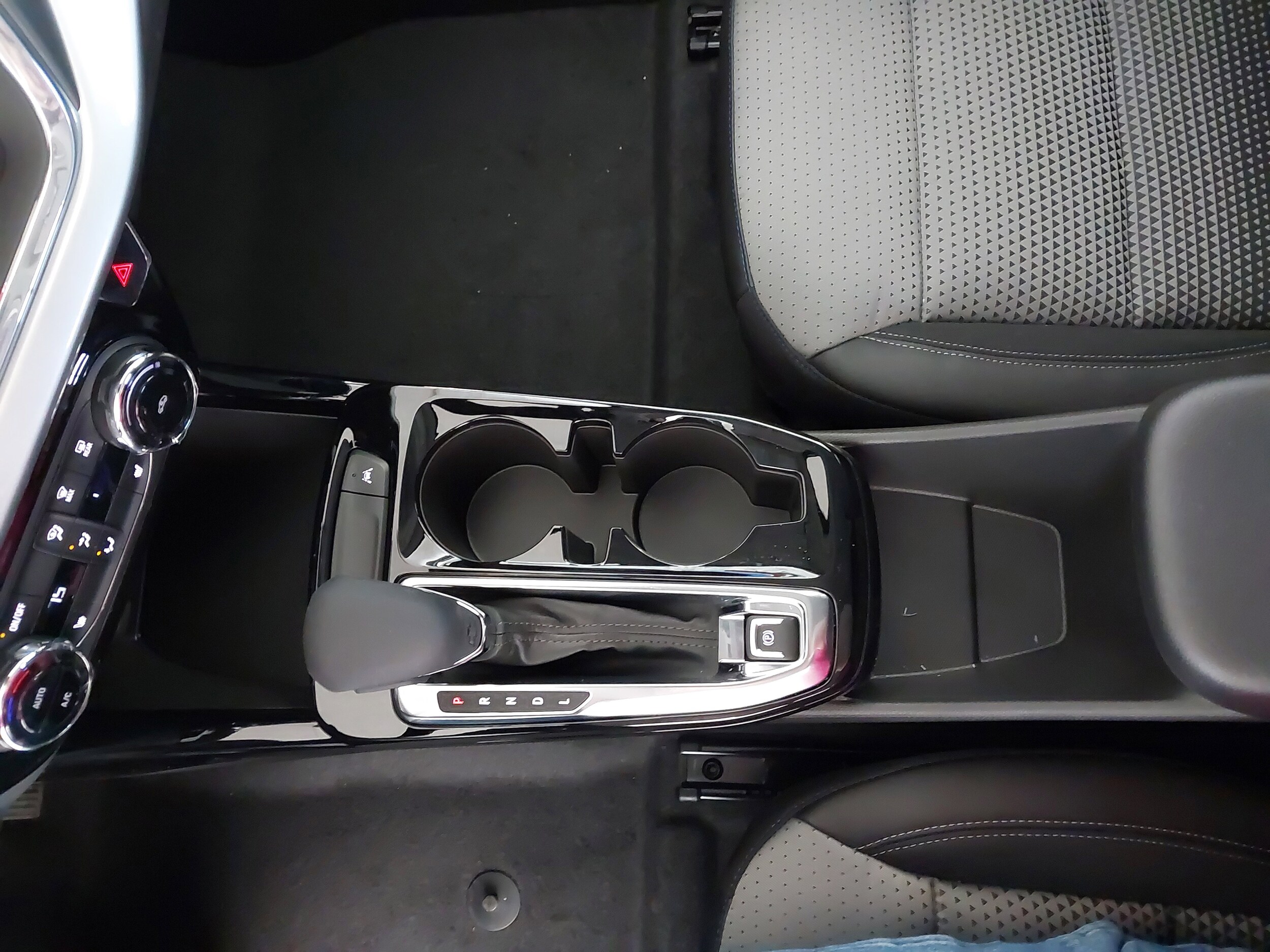 2026 Chevrolet Trax LT - Photo 21