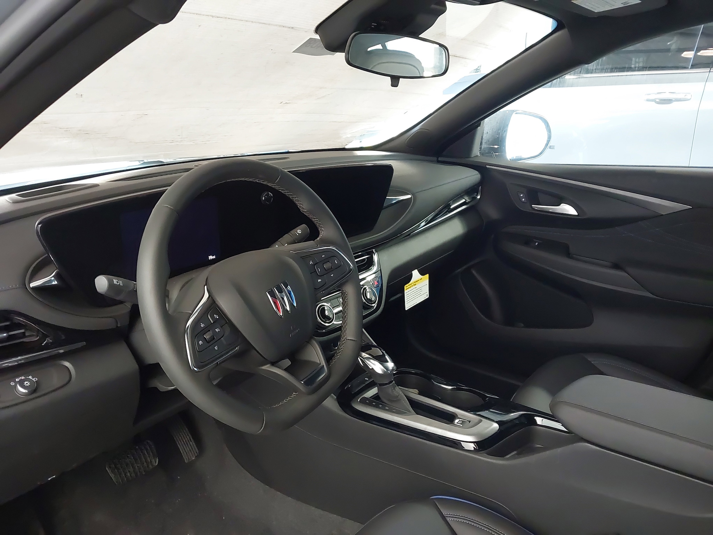 2025 Buick Envista Sport Touring - Photo 17
