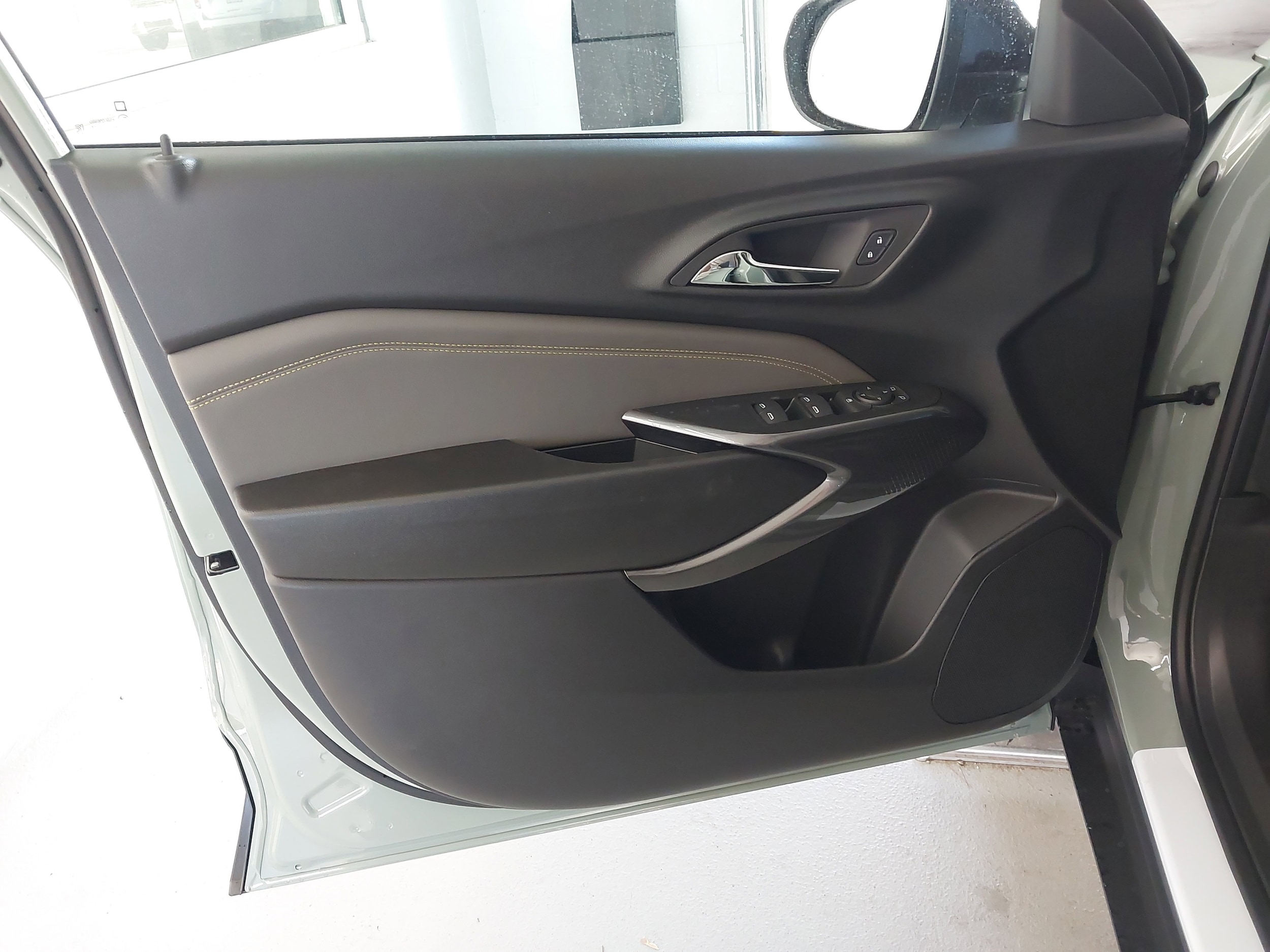 2026 Chevrolet Trax Activ - Photo 24