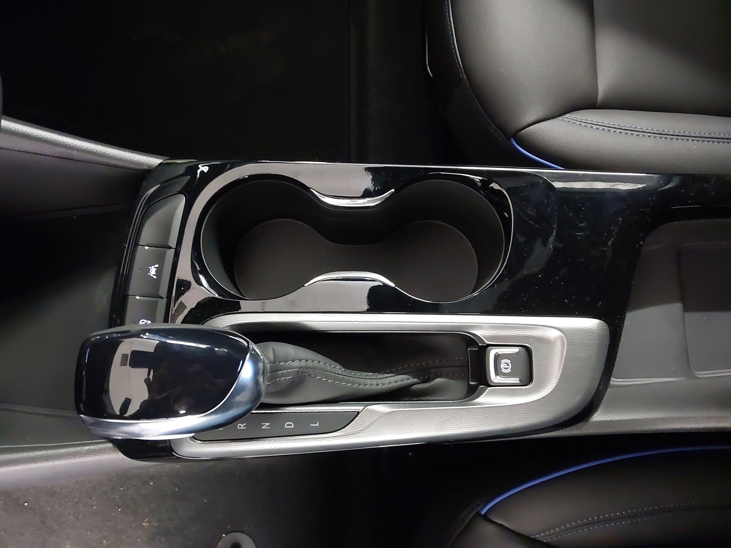 2025 Buick Envista Sport Touring - Photo 21