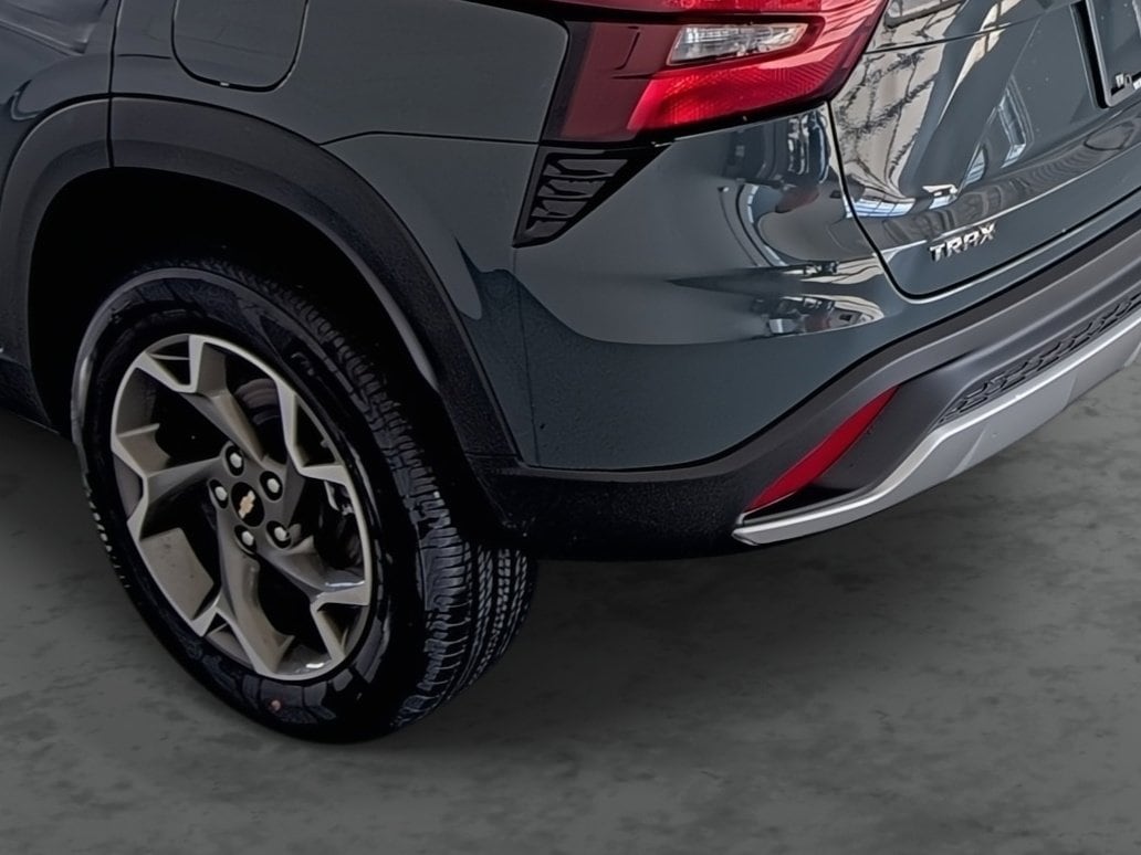 2026 Chevrolet Trax LT - Photo 9