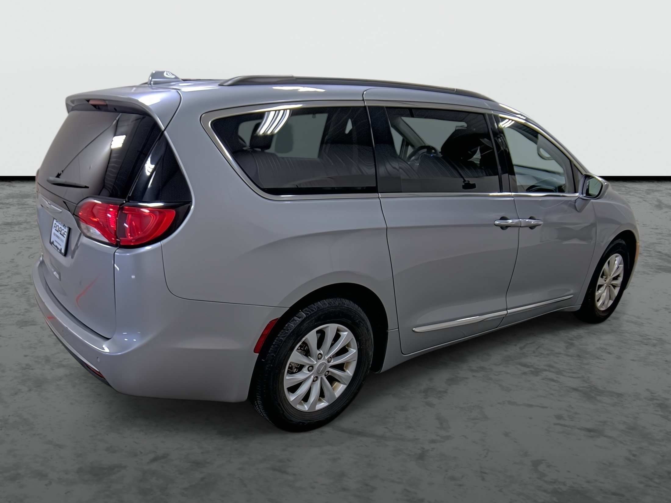 Used 2017 Chrysler Pacifica Touring-L Van