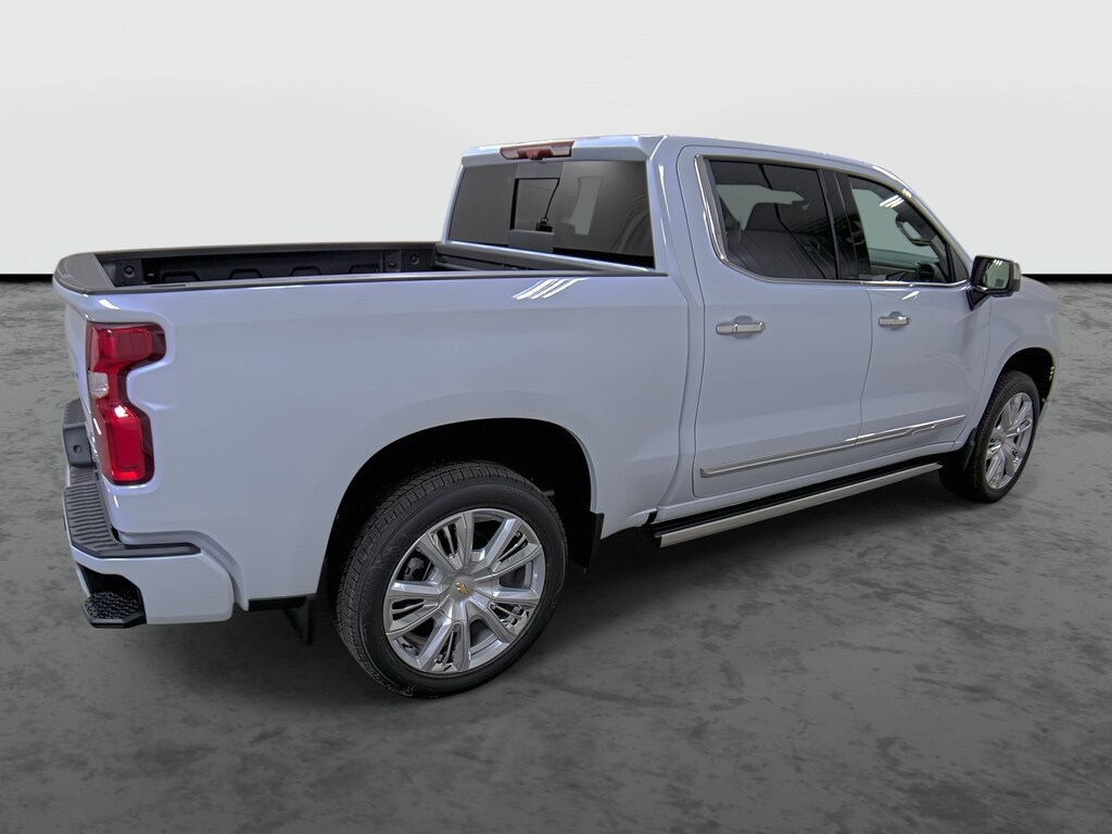 New 2026 Chevrolet Silverado 1500 High Country Truck Crew Cab