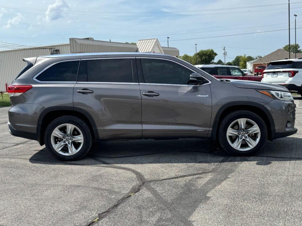 Used 2019 Toyota Highlander SUV