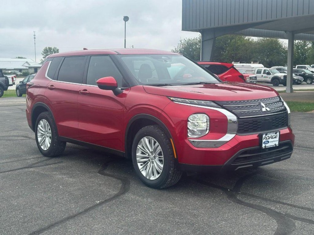 Used 2024 Mitsubishi Outlander ES SUV
