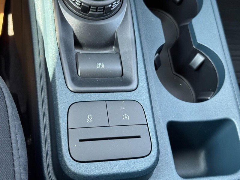 2025 Ford Maverick XLT - Photo 13