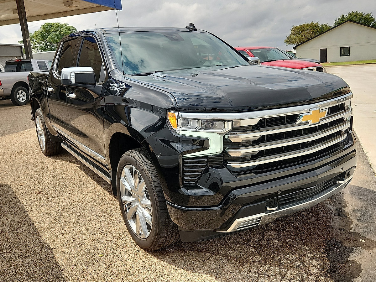 Used 2025 Chevrolet Silverado 1500 High Country Truck Crew Cab