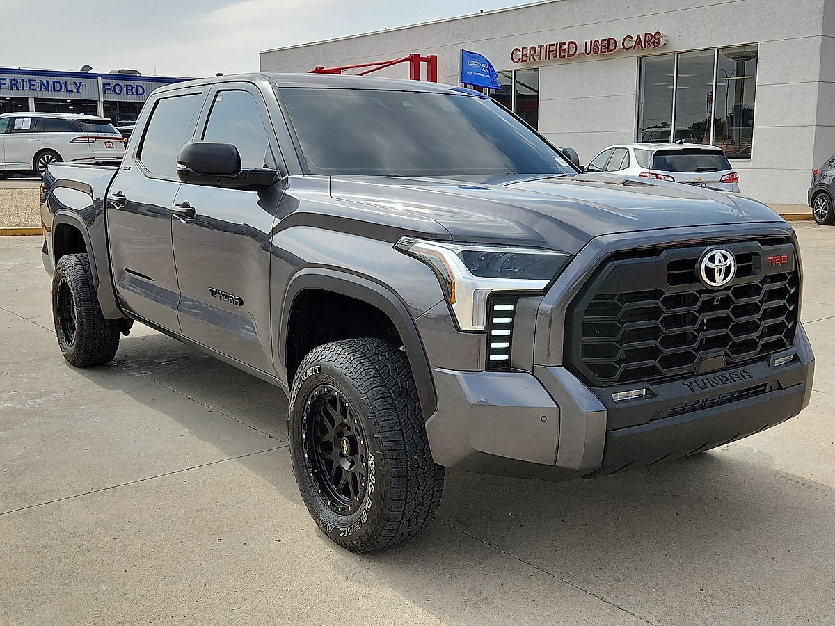 Used 2025 Toyota Tundra 4WD SR5 SR5 CrewMax 5.5 Bed