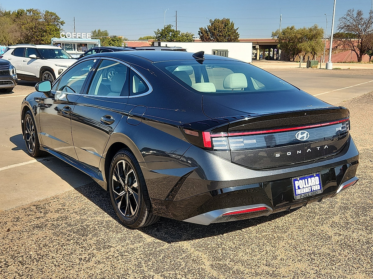 Used 2025 Hyundai Sonata SEL Sedan