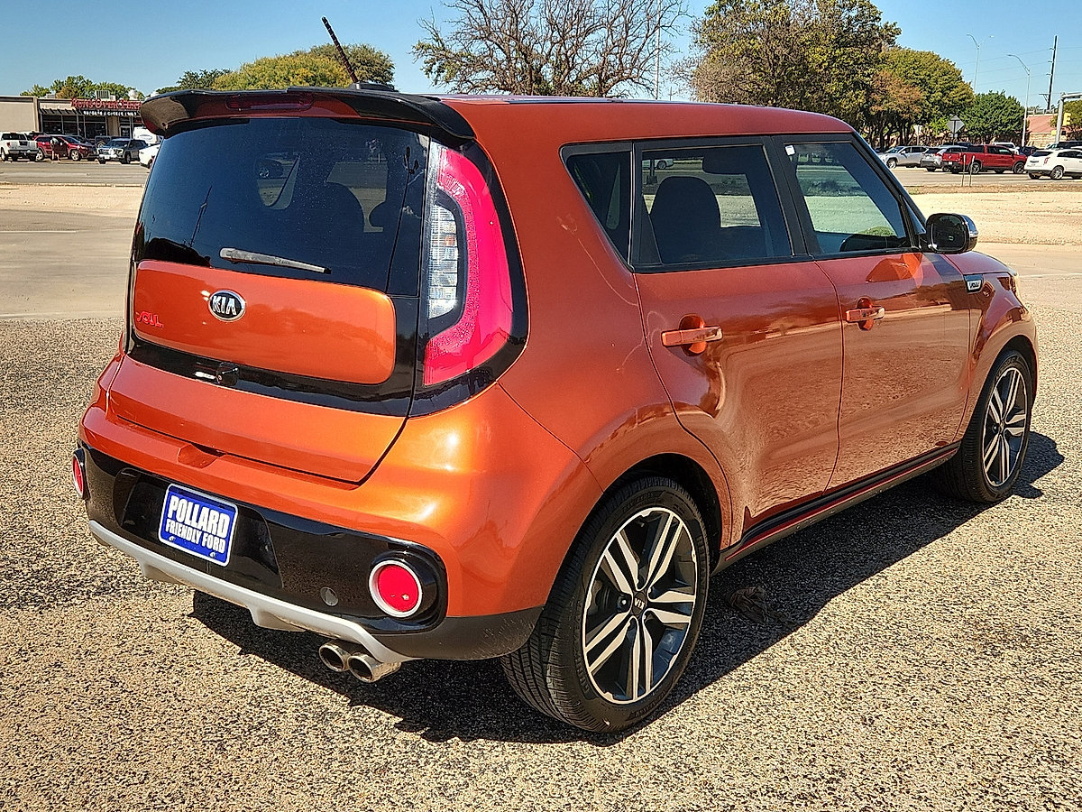 Used 2018 Kia Soul ! Hatchback