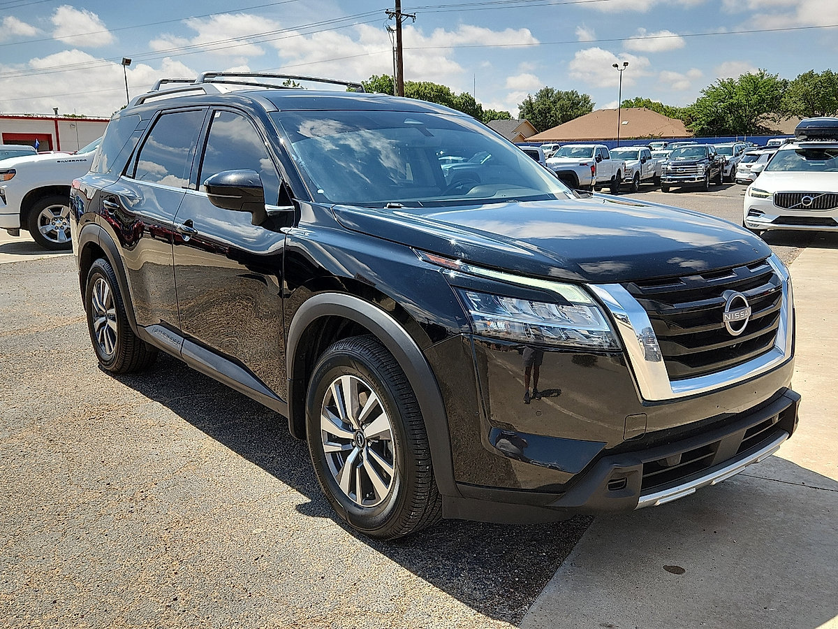 Used 2023 Nissan Pathfinder SL SUV