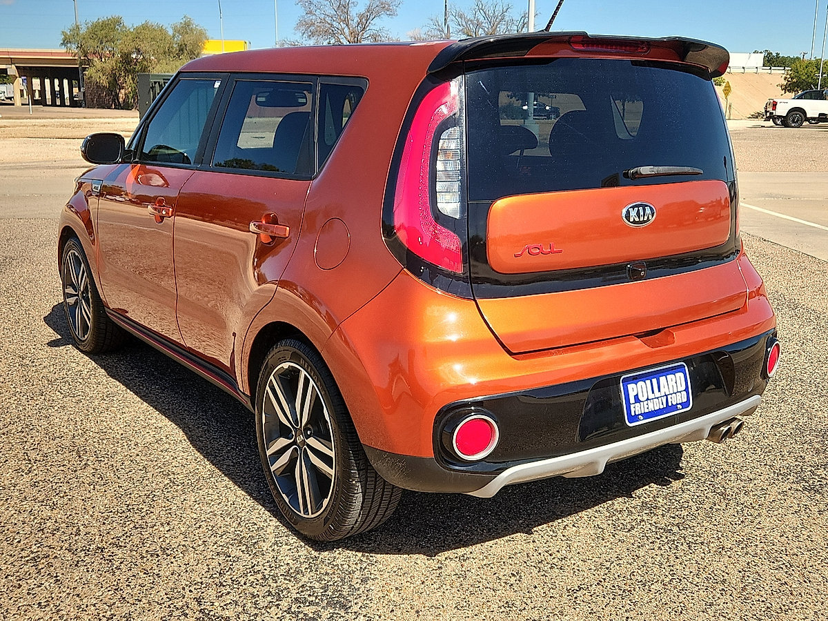 Used 2018 Kia Soul ! Hatchback