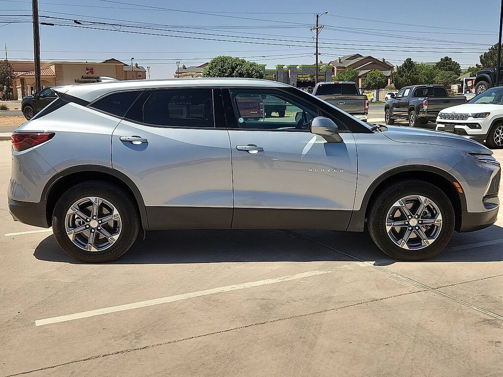 Used 2025 Chevrolet Blazer LT w/2LT SUV