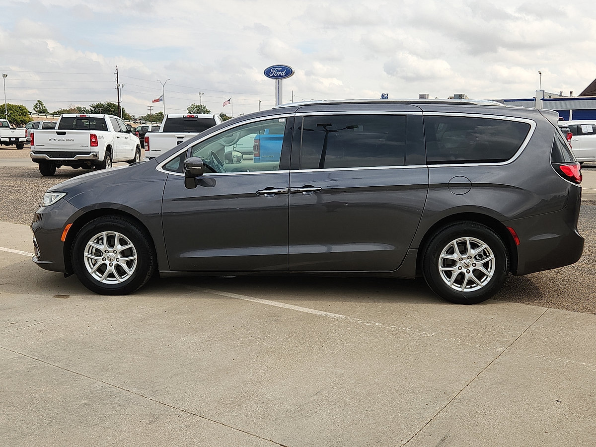Used 2021 Chrysler Pacifica Touring L Van Passenger Van