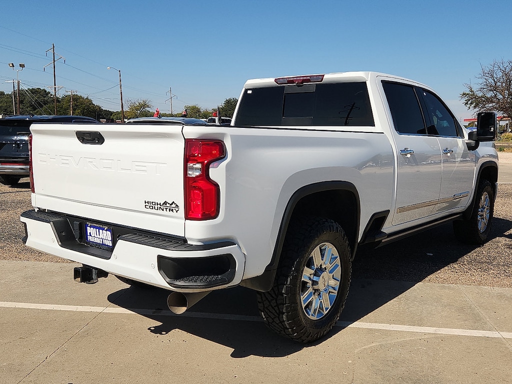 Used 2024 Chevrolet Silverado 2500 HD High Country Truck Crew Cab