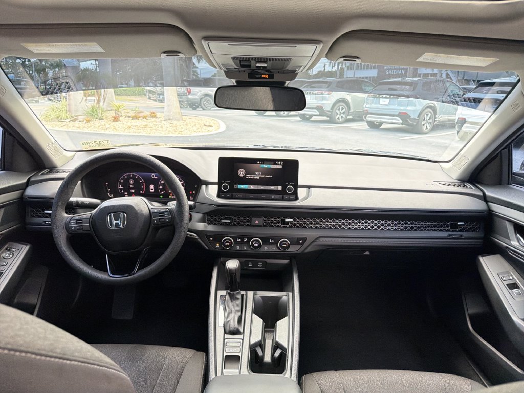 2025 Honda Accord SE - Photo 10
