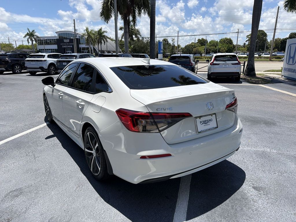 2024 Honda Civic Touring - Photo 6