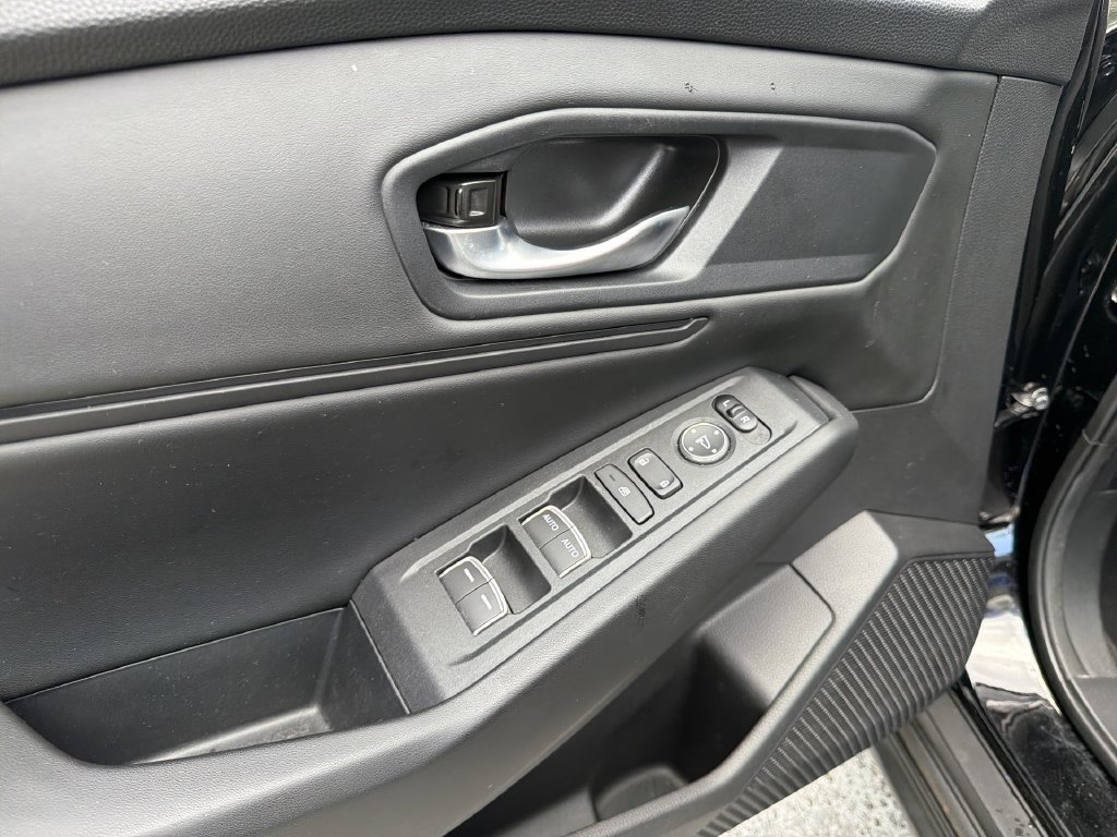 2025 Honda Accord SE - Photo 37