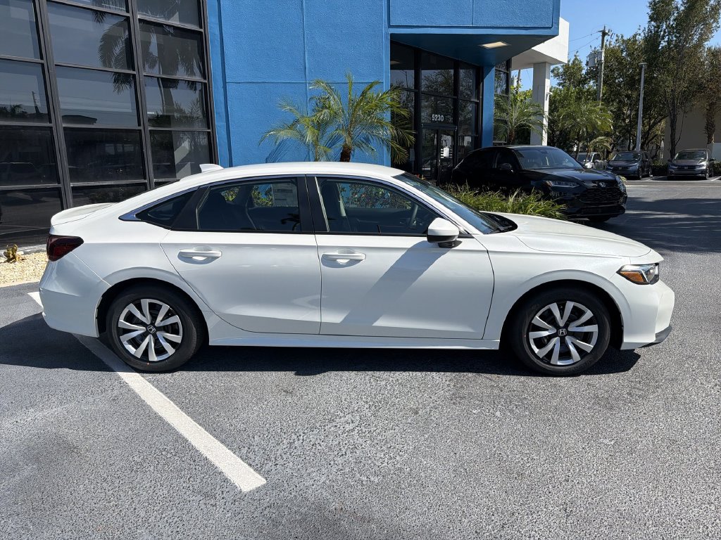 2026 Honda Civic LX - Photo 9