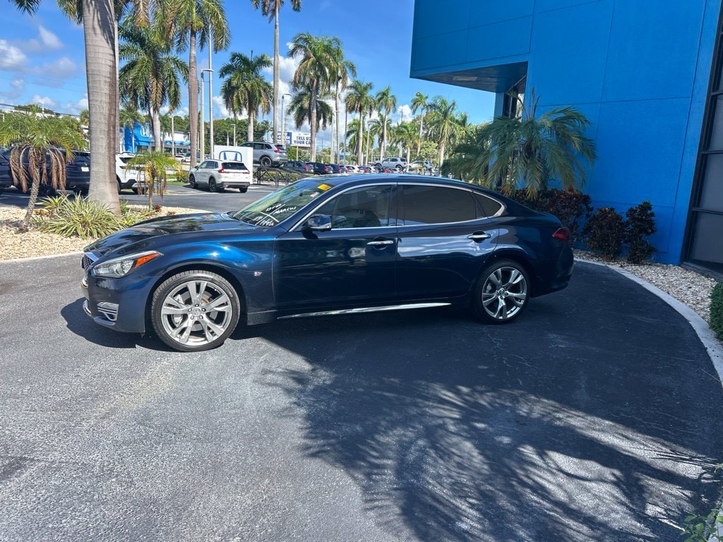 Used 2015 INFINITI Q70L 3.7 Sedan