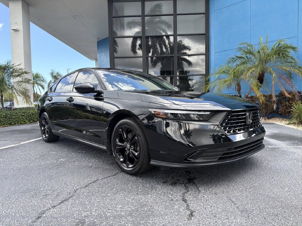 2025 Honda Accord SE - Photo 19