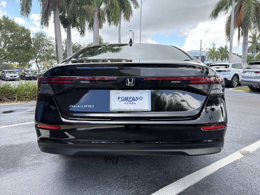 2025 Honda Accord SE - Photo 26