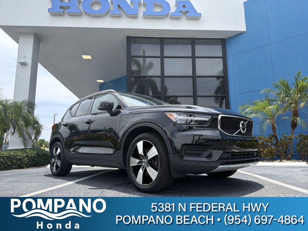 2020 Volvo XC40
