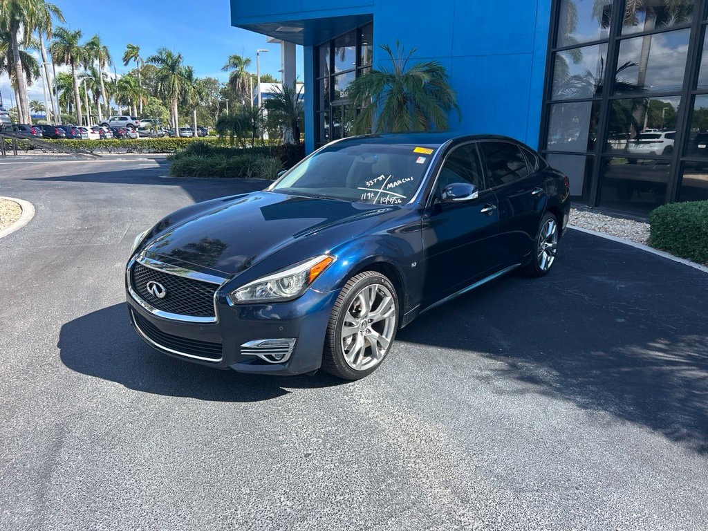 Used 2015 INFINITI Q70L 3.7 Sedan