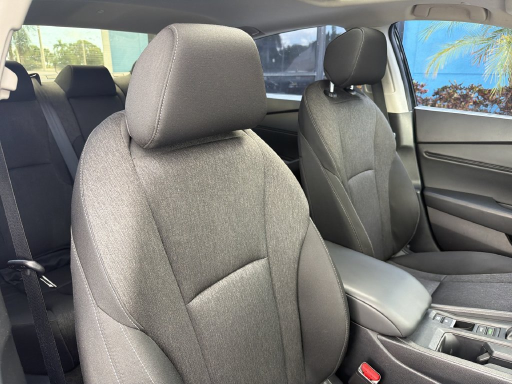 2025 Honda Accord SE - Photo 43