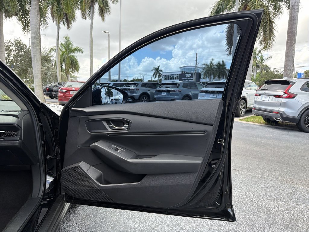 2025 Honda Accord SE - Photo 40