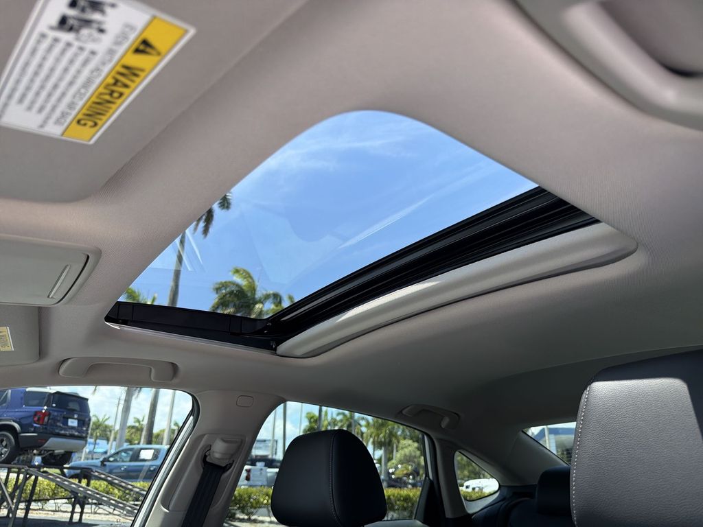 2024 Honda Civic Touring - Photo 25