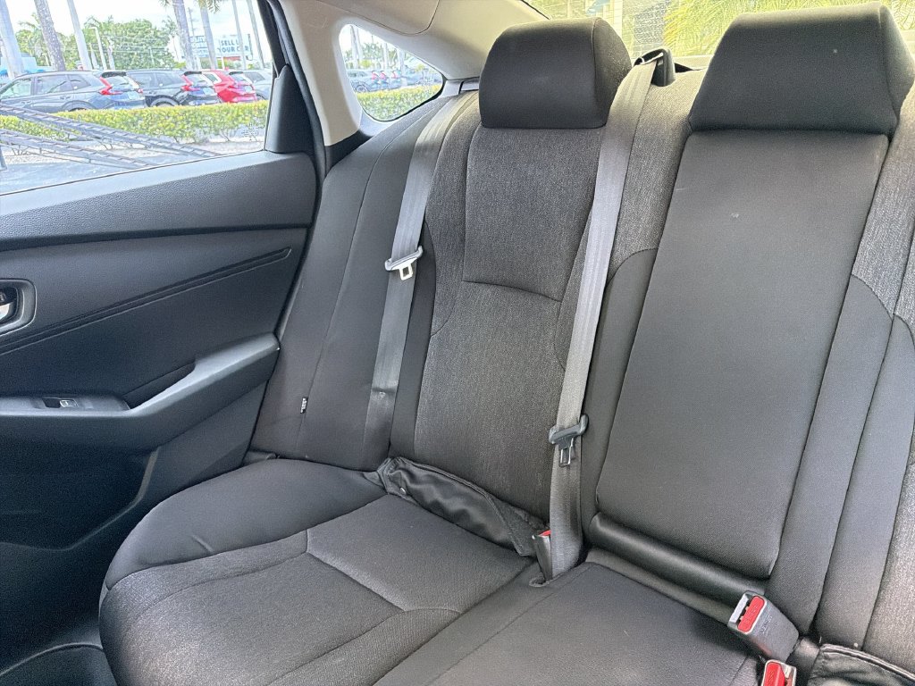 2025 Honda Accord SE - Photo 13