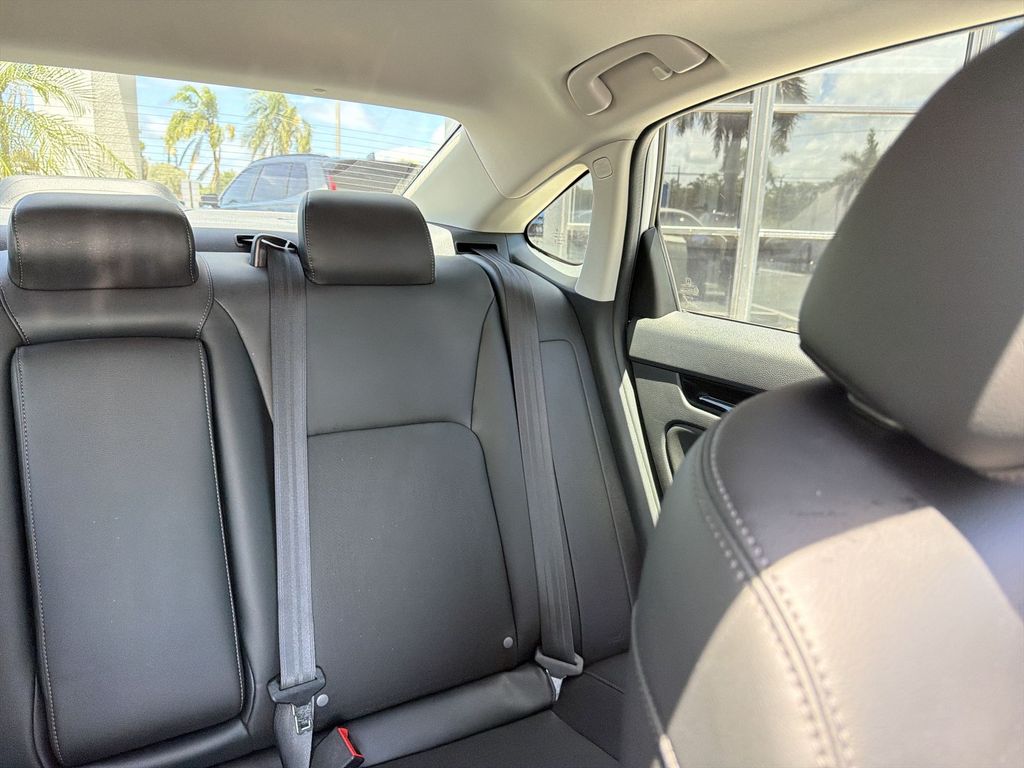 2024 Honda Civic Touring - Photo 15
