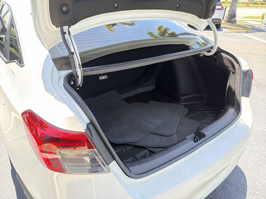 2024 Honda Civic Touring - Photo 26